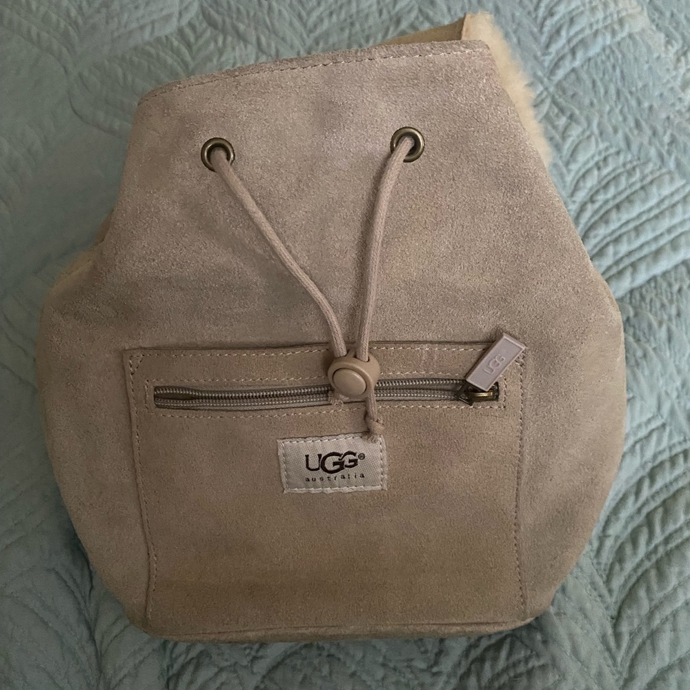 UGG backpack. (Small) - Picture 8 of 8